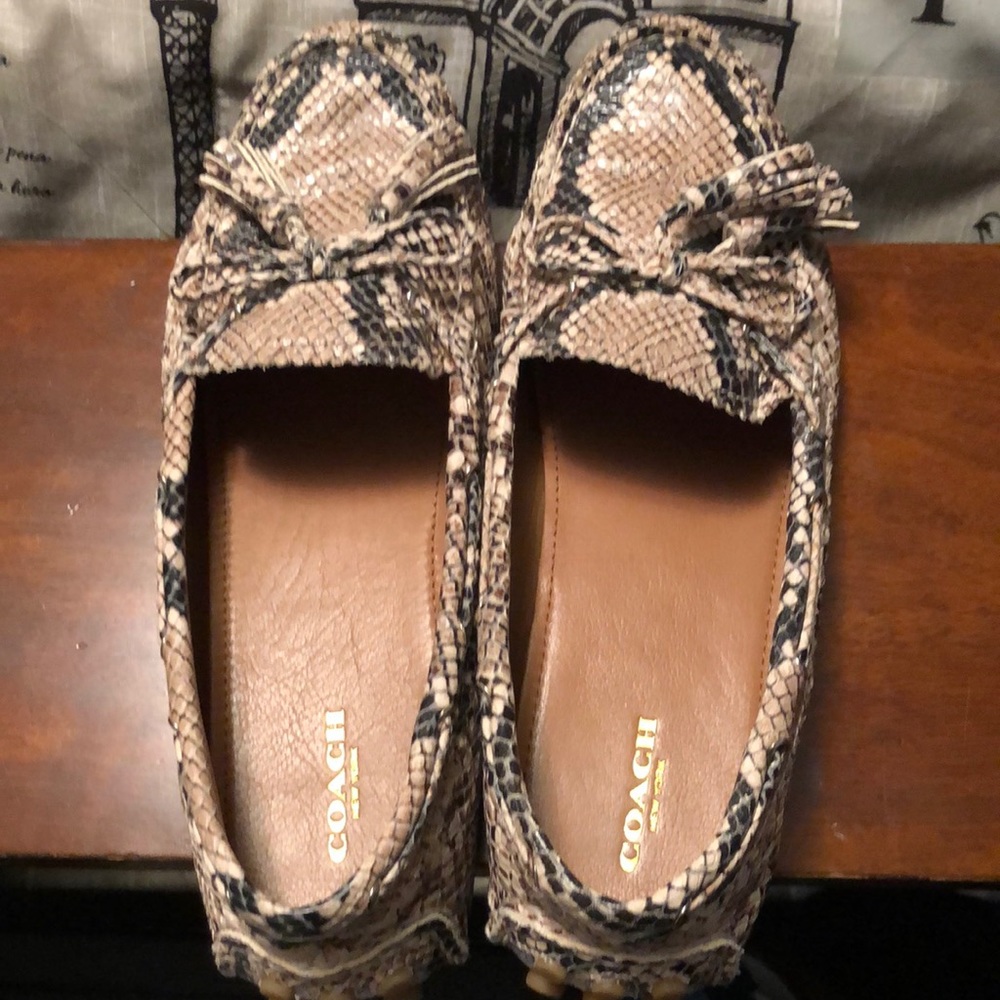 Coach Cream and Black Leather Flats with Woven Detail